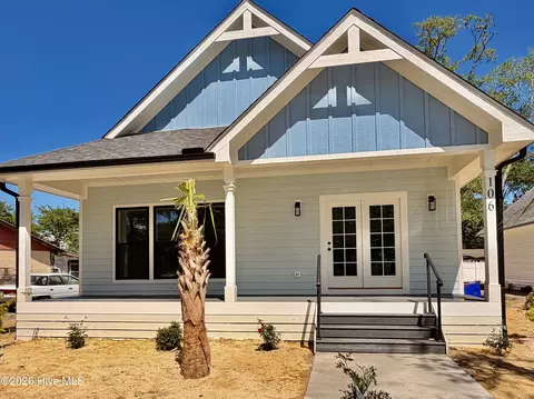 106 NW 23rd St, Oak Island, NC 28465