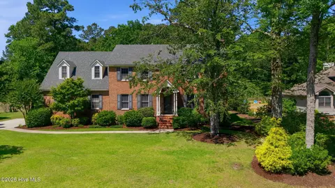 110 Creekview Rd, New Bern, NC 28562