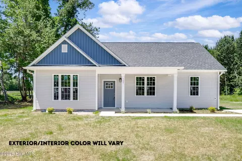 108 Doris Ln, Teachey, NC 28464