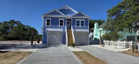 206 W Yacht Dr, Oak Island, NC 28465