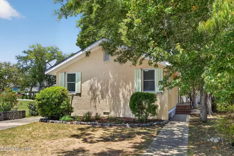 314 Atlanta Ave, Carolina Beach, NC 28428