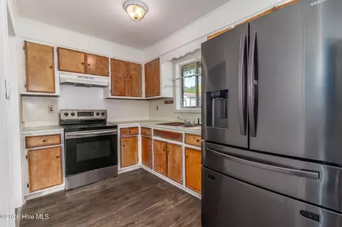 Kitchen - 304 Wiley Ave, Augusta, GA 30906 photo 2 of 4