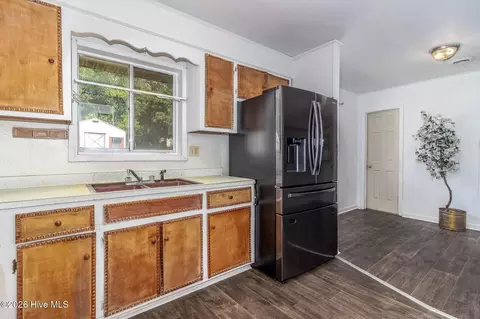 Kitchen - 304 Wiley Ave, Augusta, GA 30906 photo 1 of 4