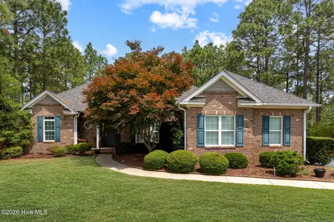 129 Morris Dr, West End, NC 27376