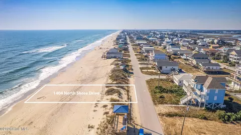 1404 N Shore Dr, Surf City, NC 28445
