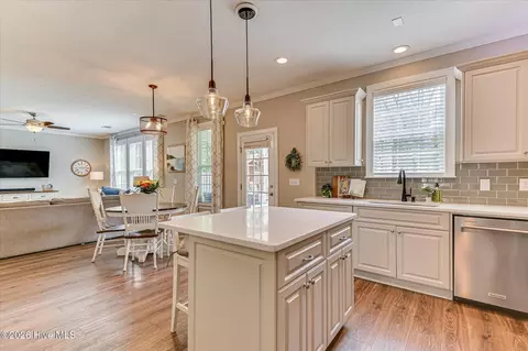Kitchen - 547 Bunchgrass St, Evans, GA 30809 photo 3 of 4