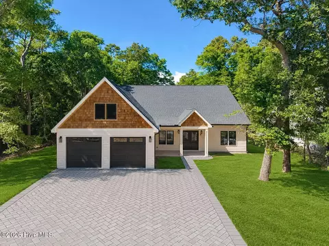 138 Mimosa Blvd, Pine Knoll Shores, NC 28512