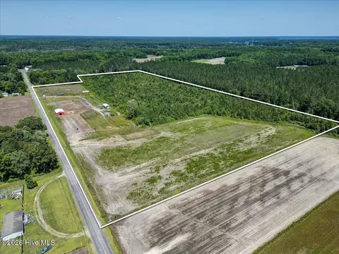 818 Tolers Ave, Blounts Creek, NC 27814