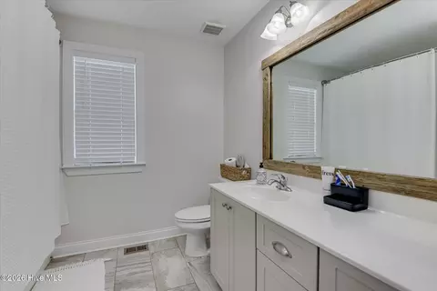 Bath - 995 Glenhaven Dr, Evans, GA 30809 photo 4 of 4