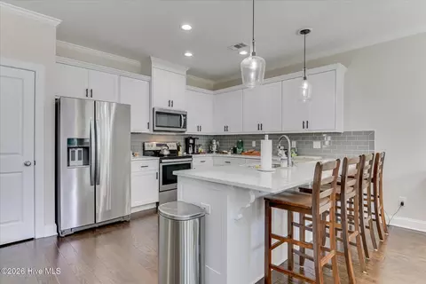 Kitchen - 995 Glenhaven Dr, Evans, GA 30809 photo 1 of 5