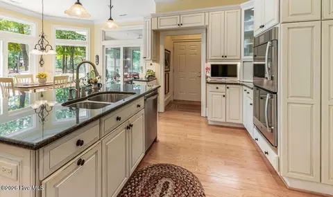 Kitchen - 73 Mcmichael Dr, Pinehurst, NC 28374 photo 4 of 5