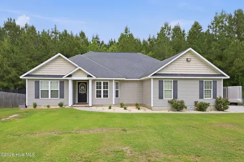 305 De Anza Ct, Maysville, NC 28555