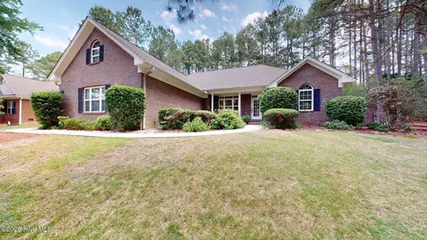 12 Lavender Dr, Whispering Pines, NC 28327