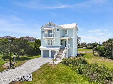 6 Cape Ln, North Topsail Beach, NC 28460