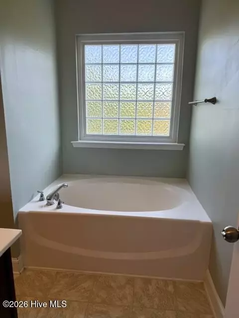 Bath - 1284 L Cooper Rd, Cameron, NC 28326 photo 2 of 4