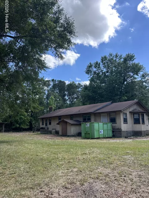 2400 Us Highway 117 N, Burgaw, NC 28425