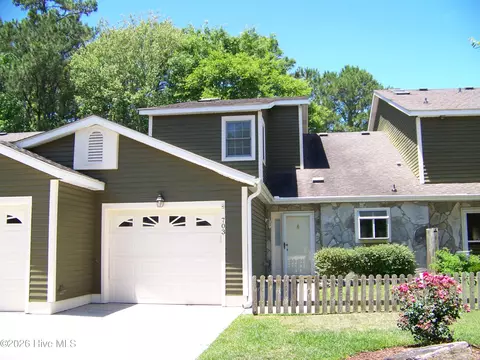 703 Cedarwood Vlg, Morehead City, NC 28557