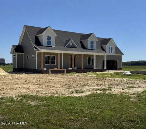 511 Harvest Point Rd, Elizabeth City, NC 27909