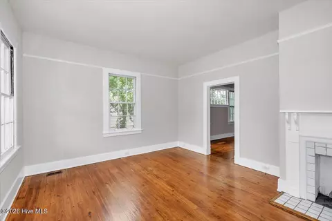 Living - 2008 Starnes St, Augusta, GA 30904 photo 1 of 3