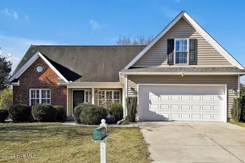159 Emerald Ridge Dr, Hampstead, NC 28443