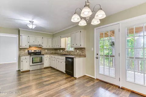 Kitchen - 884 Chase Rd, Evans, GA 30809 photo 1 of 3