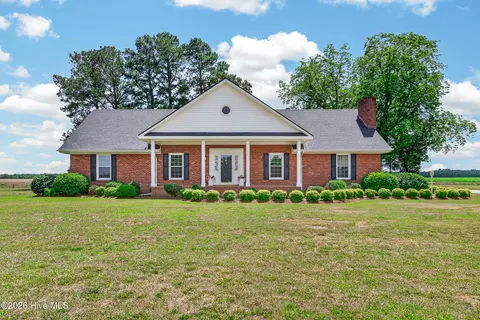 5980 Suttontown Rd, Faison, NC 28341
