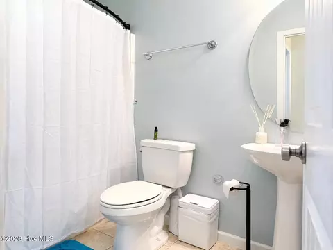 Bath - 61 Scrub Oaks Dr, Hampstead, NC 28443 photo 6 of 8