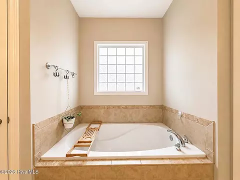 Bath - 61 Scrub Oaks Dr, Hampstead, NC 28443 photo 2 of 8