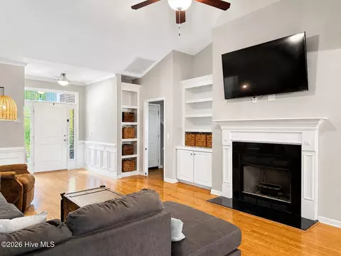 Living - 61 Scrub Oaks Dr, Hampstead, NC 28443 photo 3 of 3