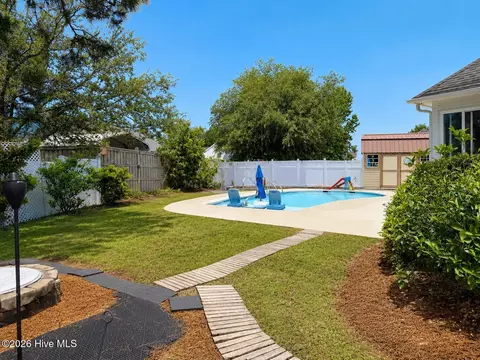 Exterior - 61 Scrub Oaks Dr, Hampstead, NC 28443 photo 3 of 11
