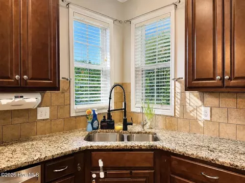 Kitchen - 61 Scrub Oaks Dr, Hampstead, NC 28443 photo 2 of 4