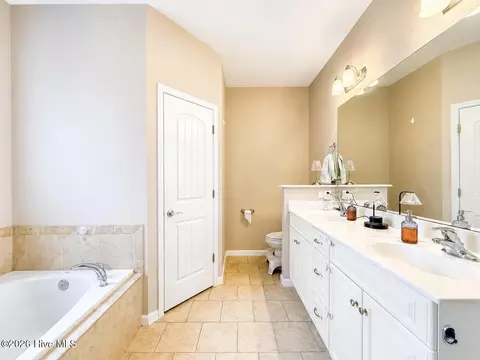 Bath - 61 Scrub Oaks Dr, Hampstead, NC 28443 photo 3 of 8