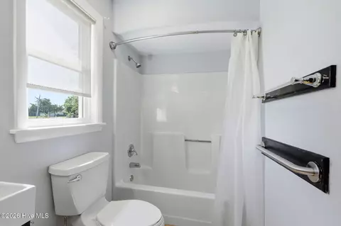 Bath - 145 Williston Creek Rd, Williston, NC 28579 photo 1 of 4