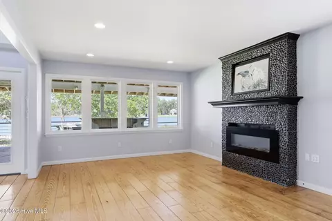 Living - 145 Williston Creek Rd, Williston, NC 28579 photo 2 of 4