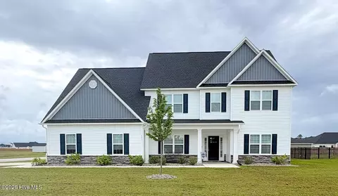 937 Uplands Ln, Jacksonville, NC 28546