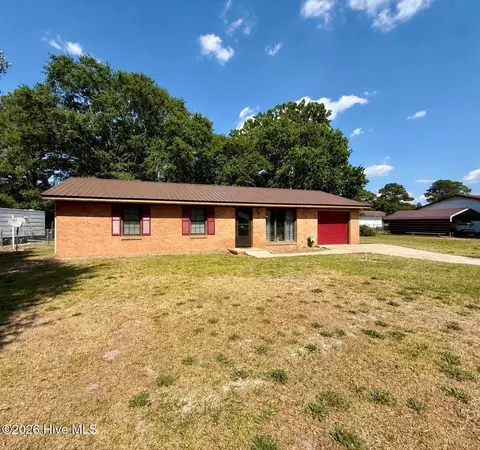 203 Fox Dr, Dudley, NC 28333