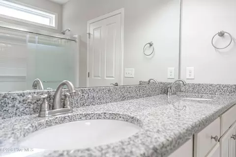 Bath - 8 Pierce Pl, Pinehurst, NC 28374 photo 3 of 4