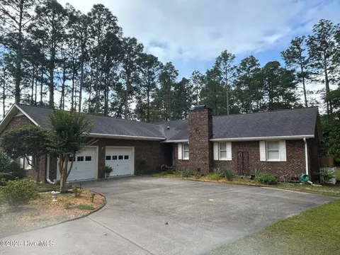 6200 Ibis Ln, New Bern, NC 28560