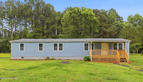 101 Hayduke Ln, Rocky Point, NC 28457