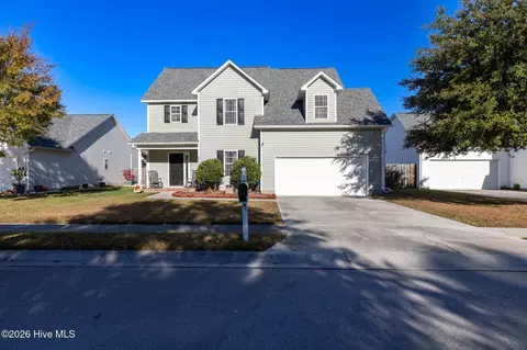 302 Providence Dr, Jacksonville, NC 28546
