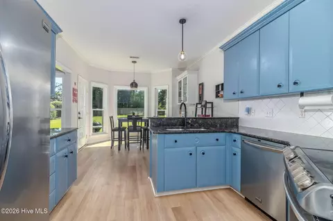 Kitchen - 1349 Shadow Oak Dr, Evans, GA 30809 photo 5 of 5