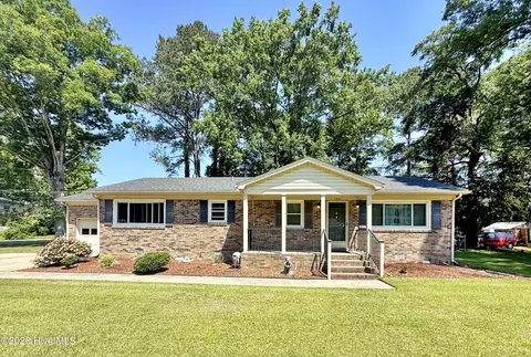 1820 Providence Rd, Elizabeth City, NC 27909