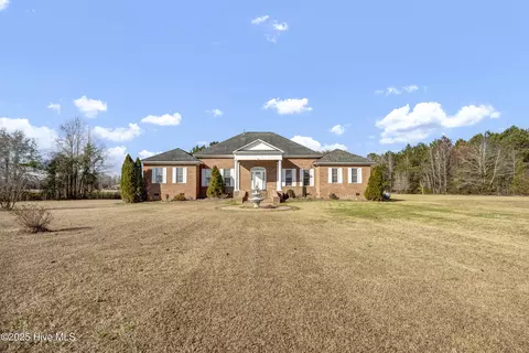 701 Best Rd, Whiteville, NC 28472