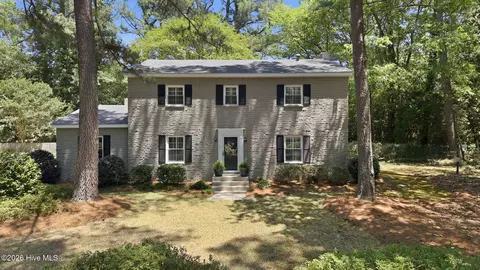 16 Elizabeth Ln, Rocky Mount, NC 27804
