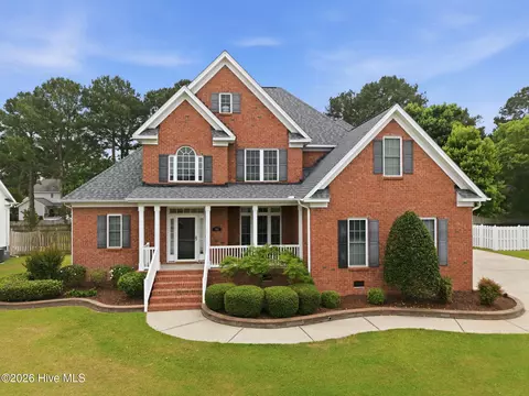 604 Stillwater Dr, Winterville, NC 28590