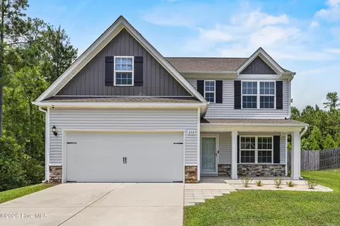 372 Poppleton Dr, Hampstead, NC 28443