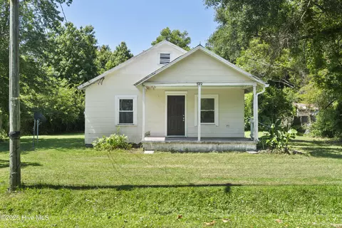 122 Glendale Dr, Wilmington, NC 28401