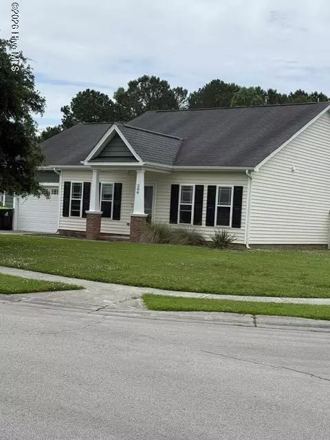 206 Low Country Ln, Swansboro, NC 28584