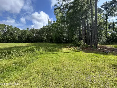 142 High Bluff Trl, Hubert, NC 28539 photo 4