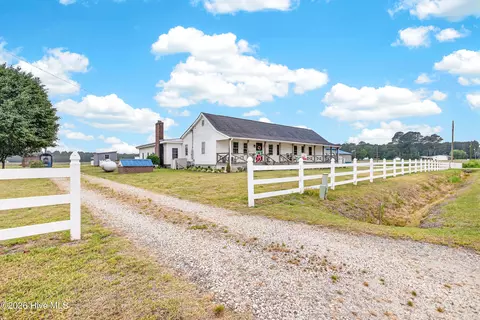 8840 Robbins Rd, Rocky Mount, NC 27803